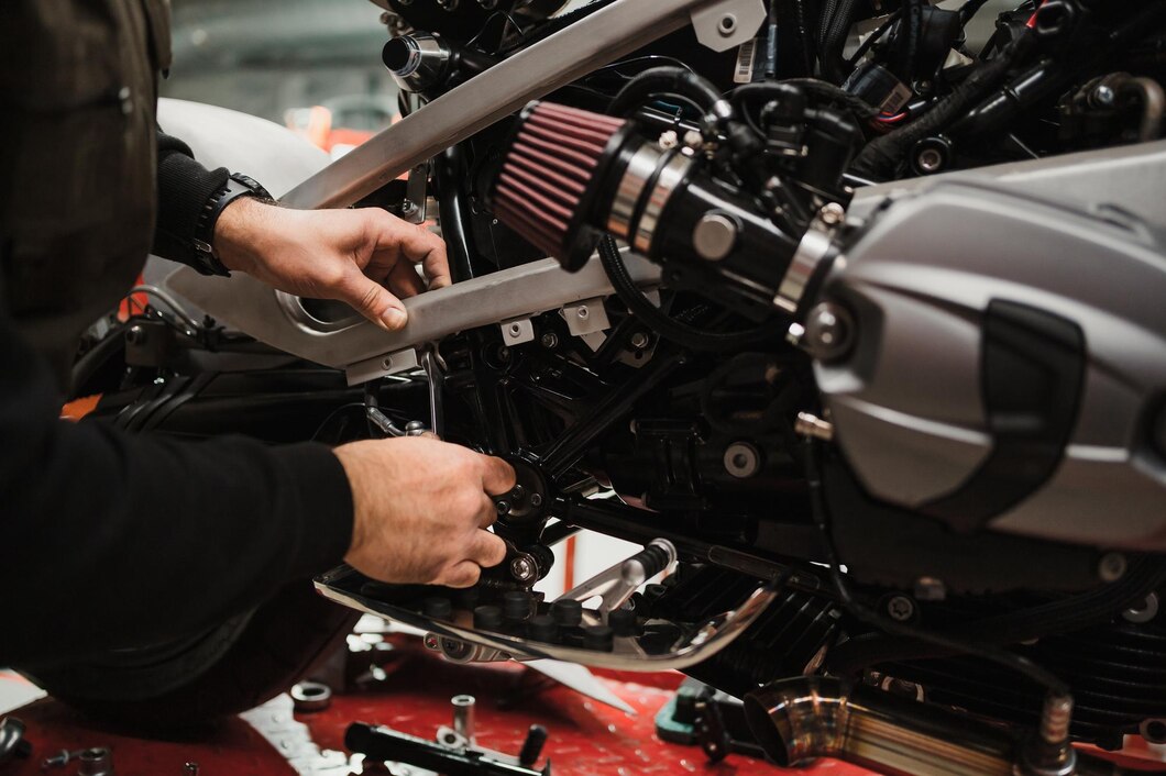 Poradnik, jak dobrać i zamontować części zamienniki do motocykli marki Honda